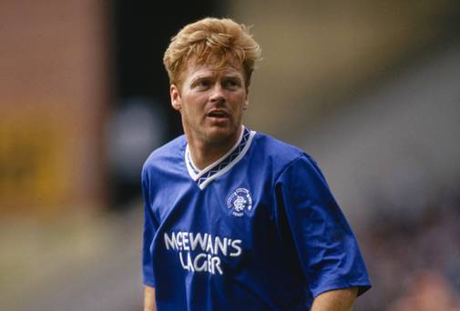 Mo Johnston. Judas och barriärbrytare.